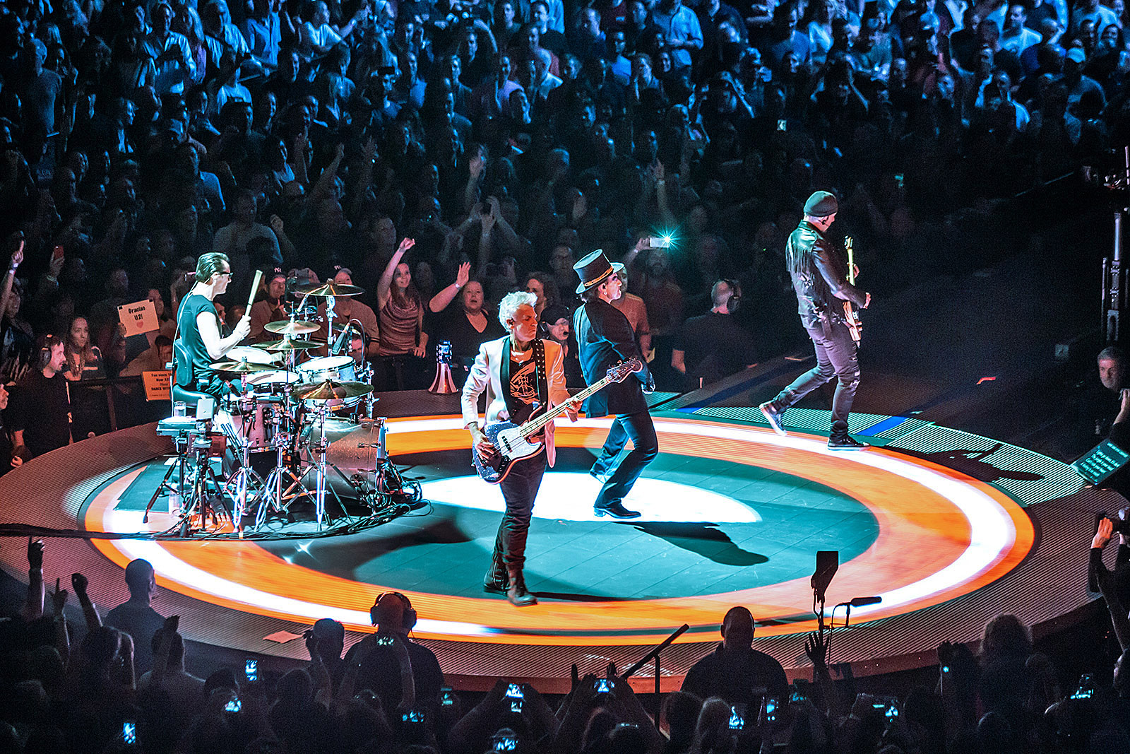 U2